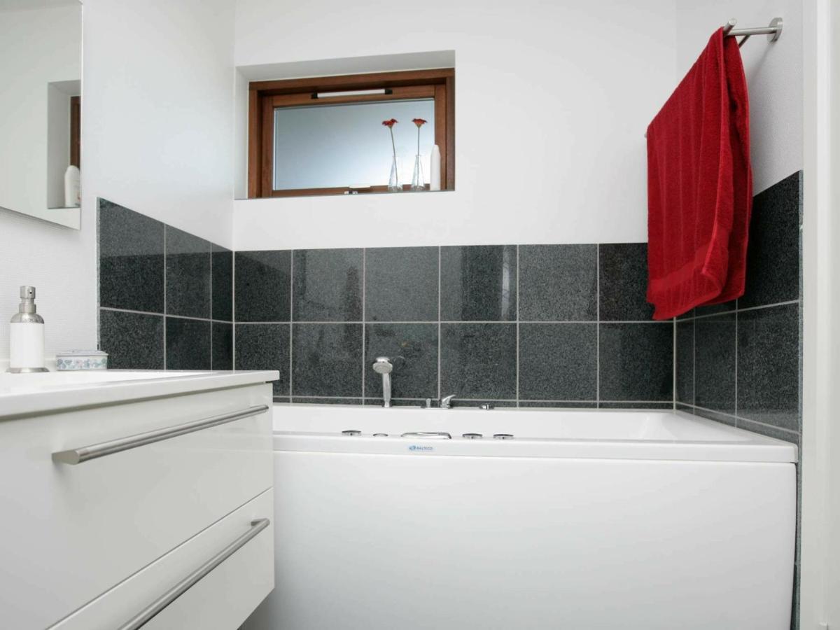 6 Person Holiday Home In Bogense Esterno foto