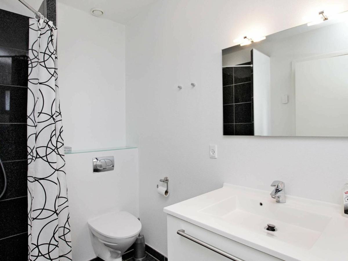 6 Person Holiday Home In Bogense Esterno foto